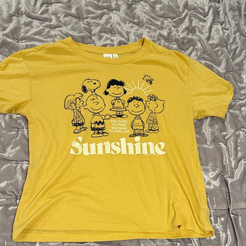 GAP Yellow Kids T-Shirt with Cartoon Graphic